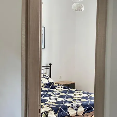 3-bedroom Elegant In The Center Διαμέρισμα *