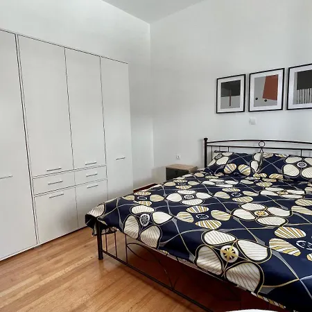 3-bedroom Elegant In The Center *